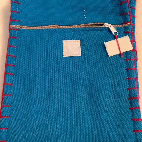 NEW ITEM: Blue Elephant Shoulder Bag. - Picture 6 of 8